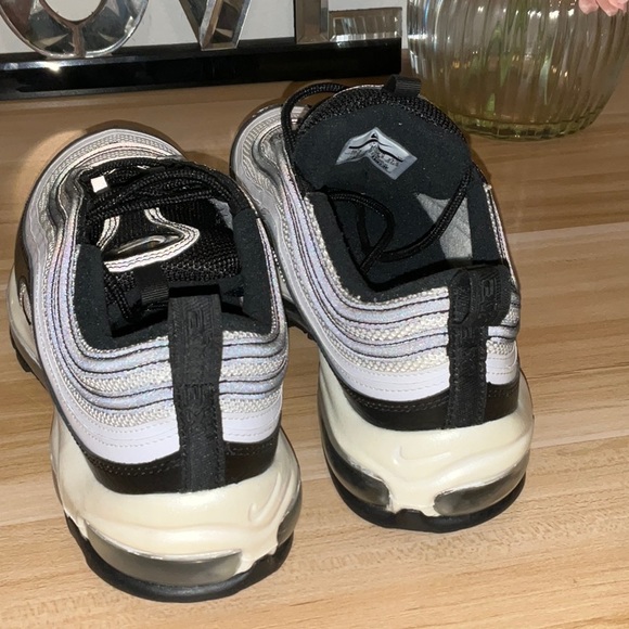 🚨NEW🚨NIKE AIRMAX 97 women’s 10.5 - Picture 4 of 6